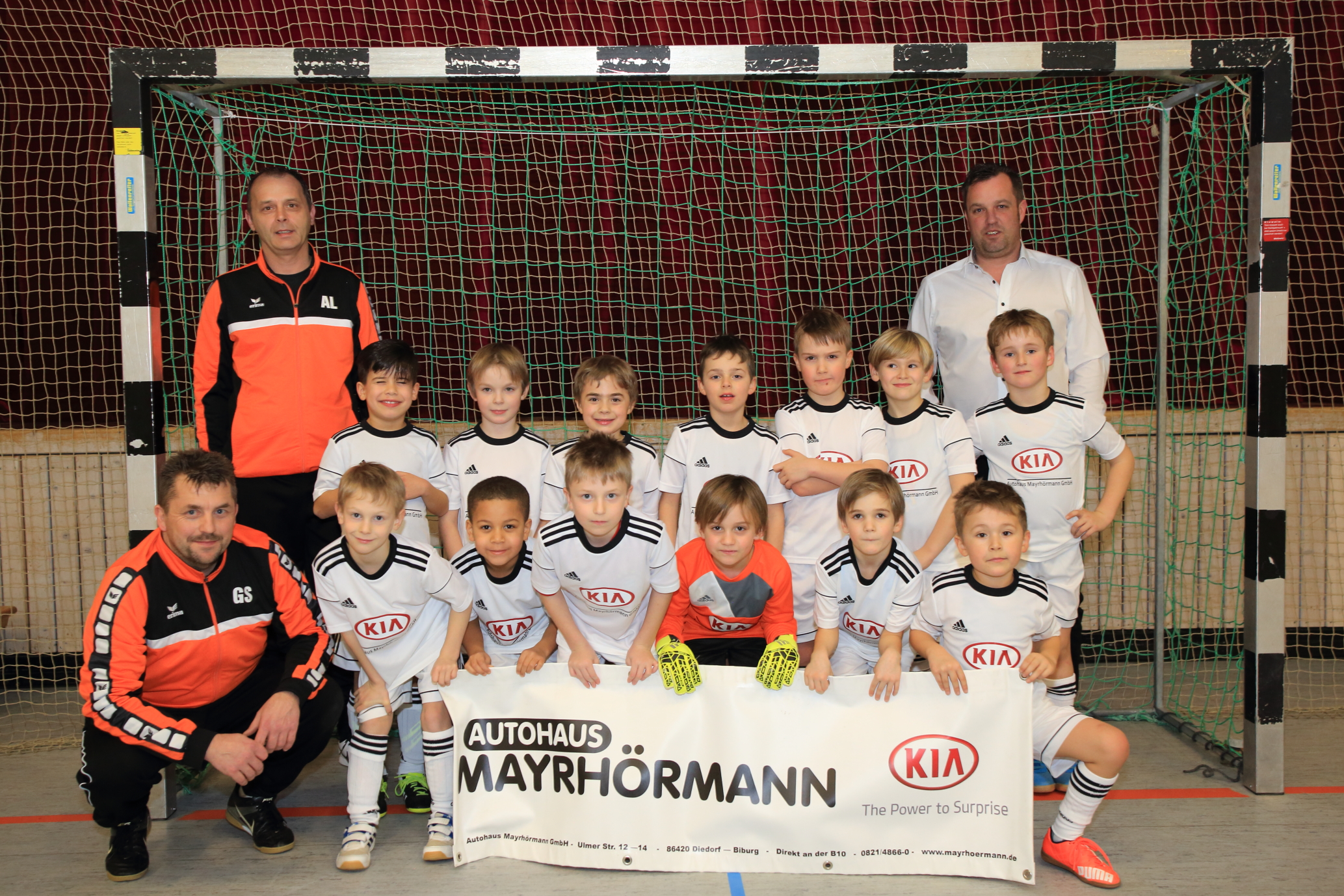Neue Trikots für die F2-Junioren