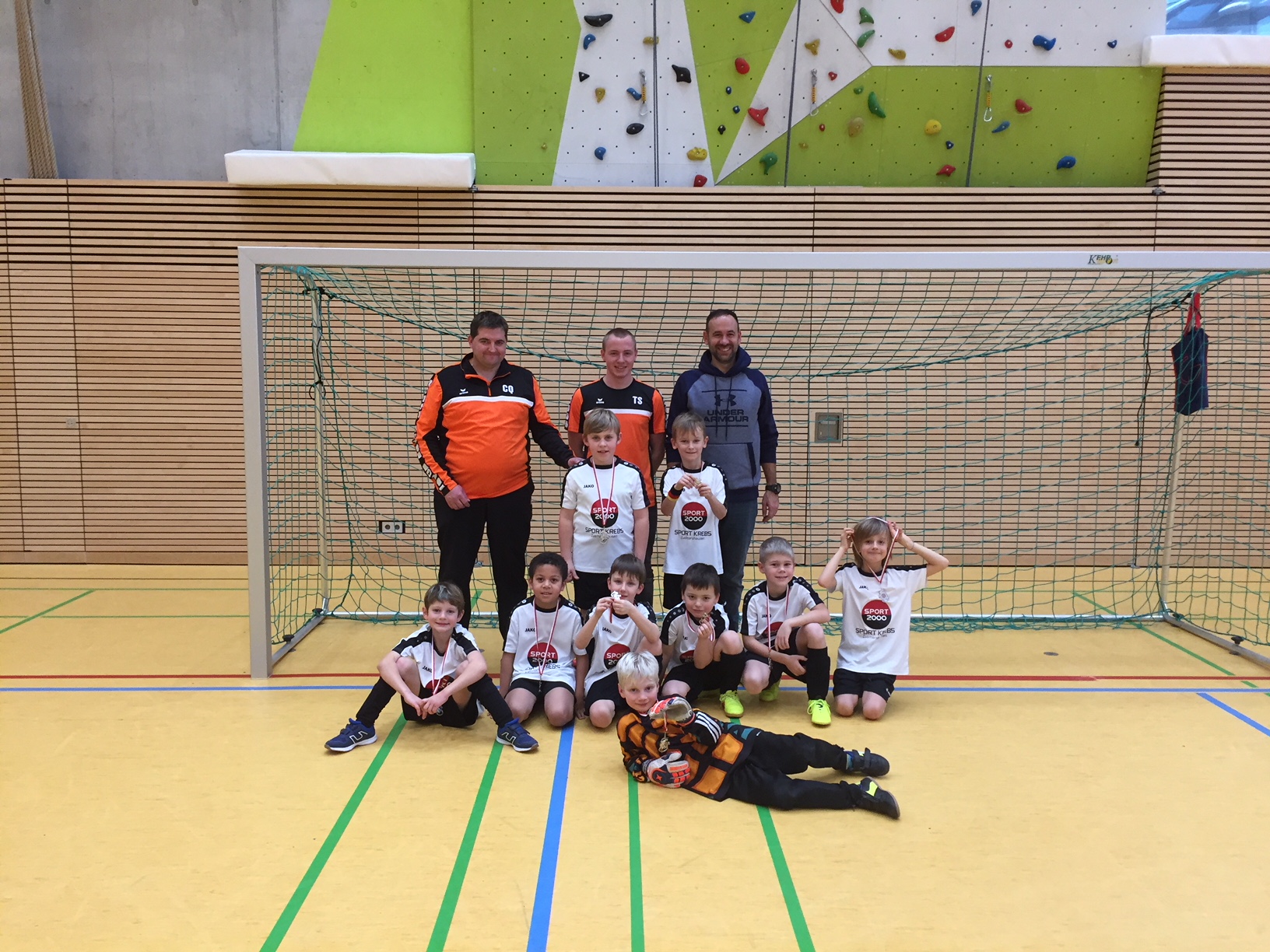 F2-Junioren bei Hallenturnieren erfolgreich